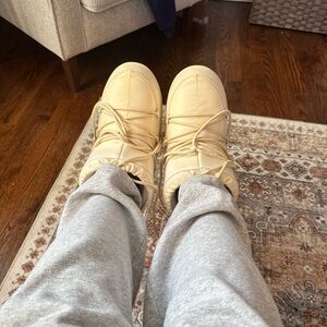 Moon Boot Beige Winter Footwear